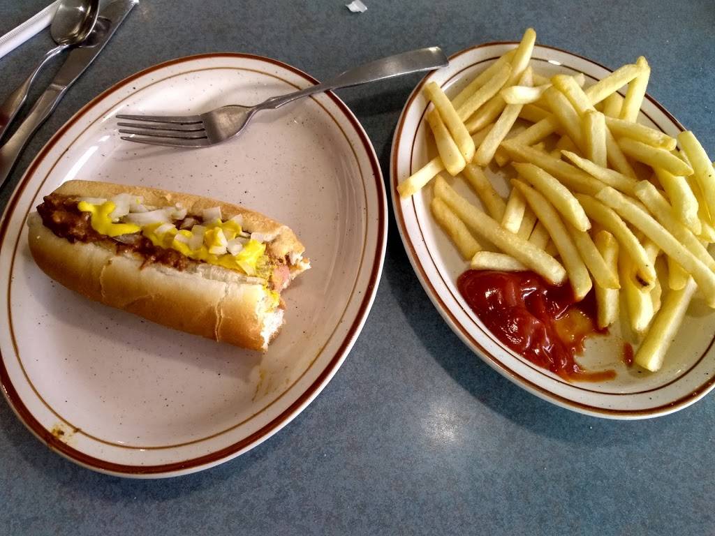 Leos Coney Island | restaurant | 28501 Hoover Rd, Warren, MI 48093, USA | 5869202933 OR +1 586-920-2933