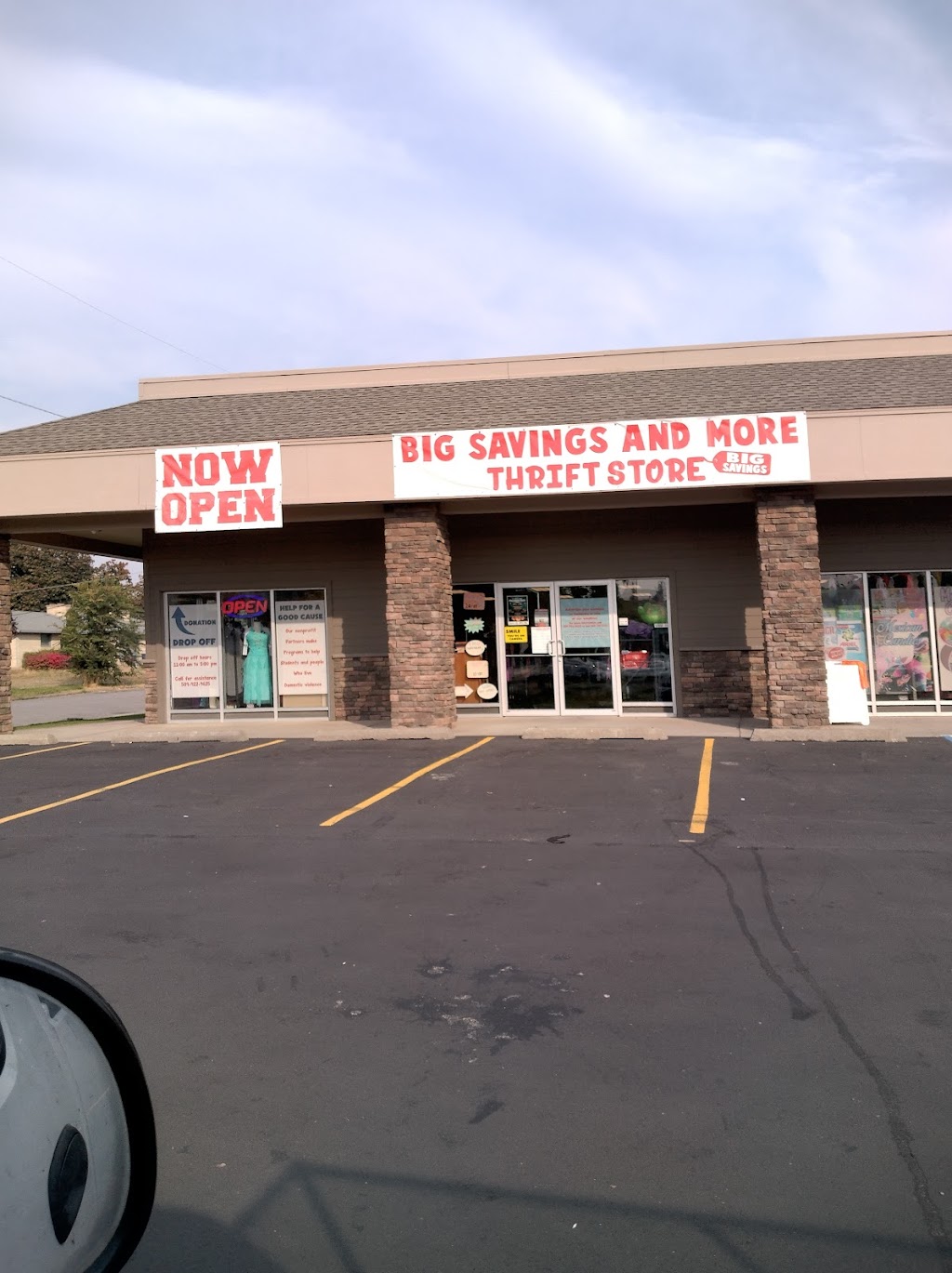 Zips Drive-In - Mead, WA | restaurant | 12218 N Market St, Mead, WA 99021, USA | 5094433611 OR +1 509-443-3611