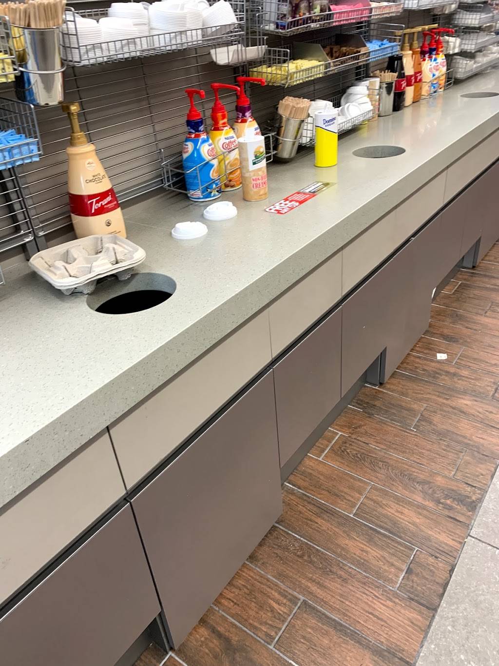 Thortons | bakery | 4170 Taylor Blvd, Louisville, KY 40215, USA | 5023664928 OR +1 502-366-4928