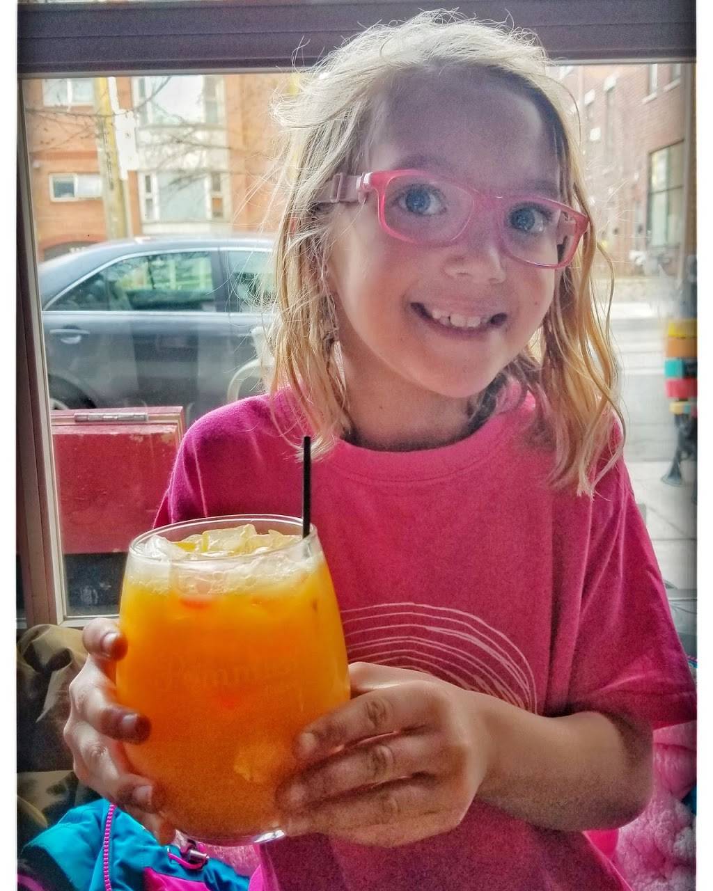 Leslie Jones | restaurant | 1182 Queen St E, Toronto, ON M4M 1L6, Canada | 4164635663 OR +1 416-463-5663