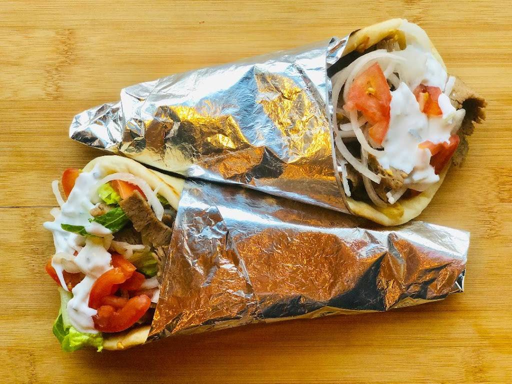 Hot Dog Avenue | restaurant | 1321 Wisconsin Dells Pkwy, Wisconsin Dells, WI 53965, USA | 6082532728 OR +1 608-253-2728