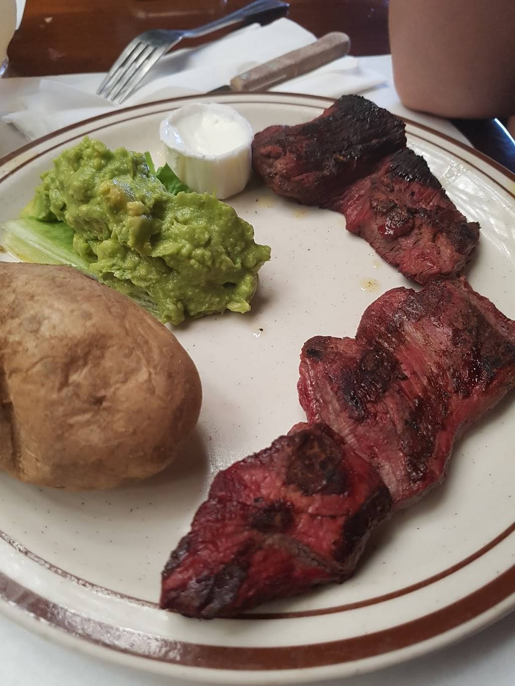 El Nido | restaurant | Blvd. Benito Juárez 67, Centro, 22710 Rosarito, B.C., Mexico | 016616121430 OR +52 661 612 1430