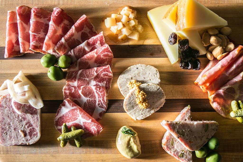 Teds Butcherblock | cafe | 334 E Bay St, Charleston, SC 29401, USA | 8435770094 OR +1 843-577-0094