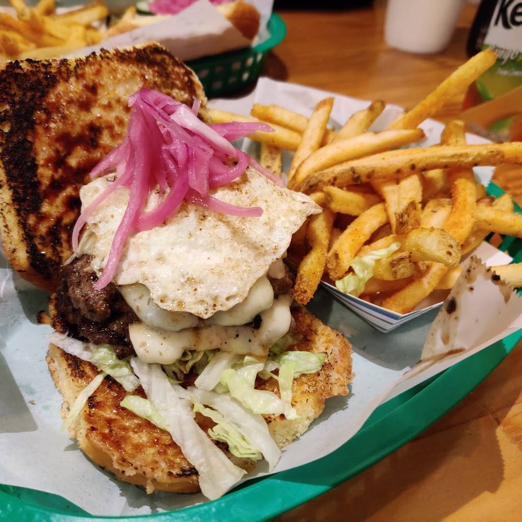 Paradise Valley Burger Company | meal takeaway | 4001 E Bell Rd #102, Phoenix, AZ 85032, USA | 6025354930 OR +1 602-535-4930