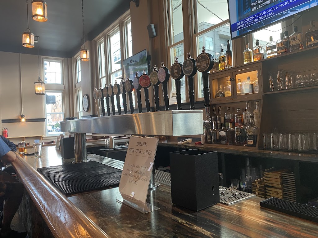 Bad Tom Smith Brewing | restaurant | 5900 Madison Rd, Cincinnati, OH 45227, USA | 5138714677 OR +1 513-871-4677