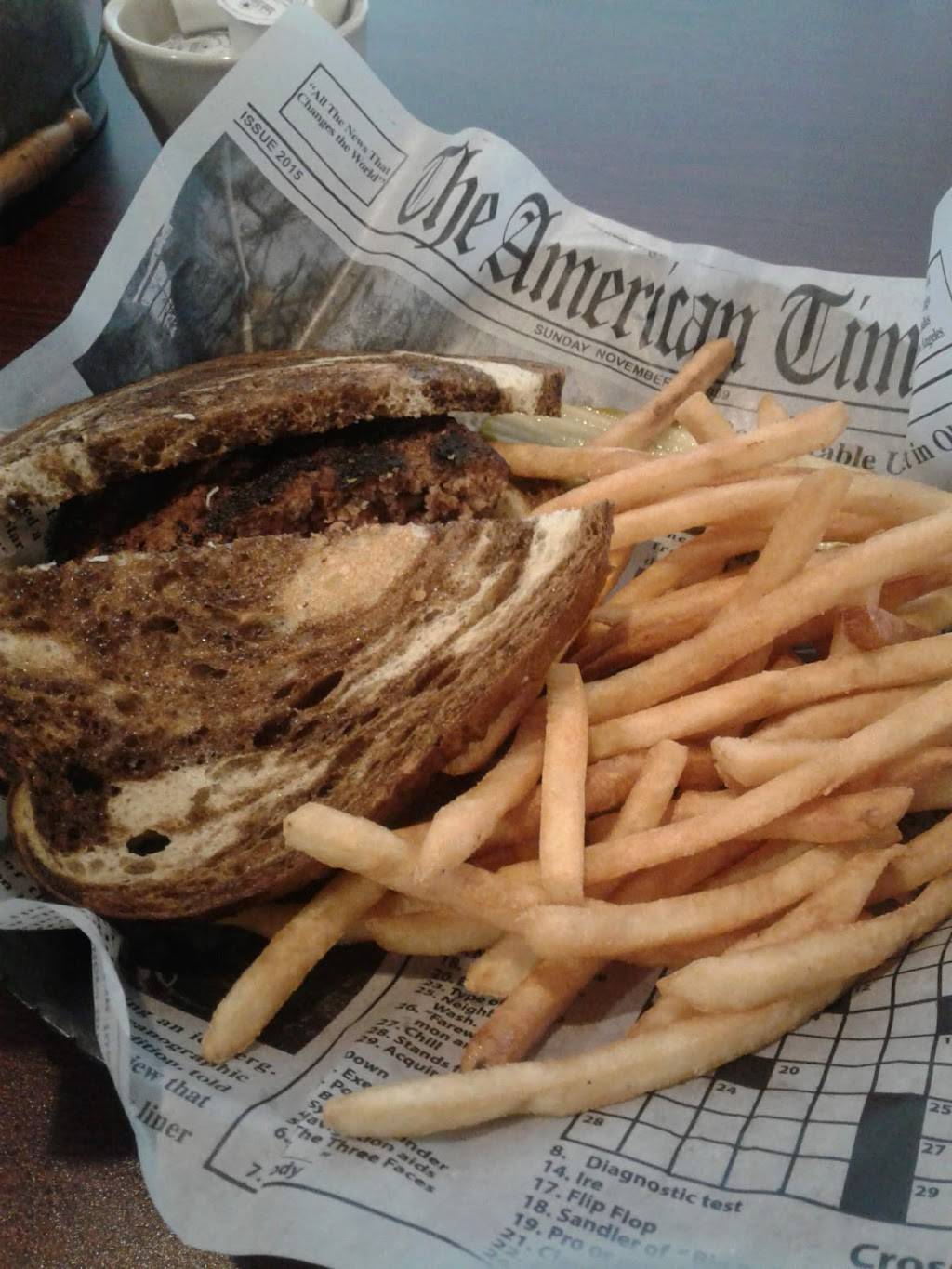 Filling Station Restaurant | restaurant | 2055 E Van Buren, Eureka Springs, AR 72632, USA | 4792536015 OR +1 479-253-6015