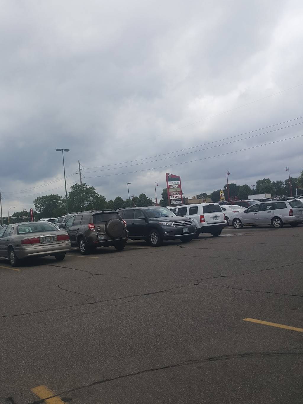 Subway Restaurants | restaurant | 7592 W 150th St, Square Unit 8, Apple Valley, MN 55124, USA | 9525830934 OR +1 952-583-0934