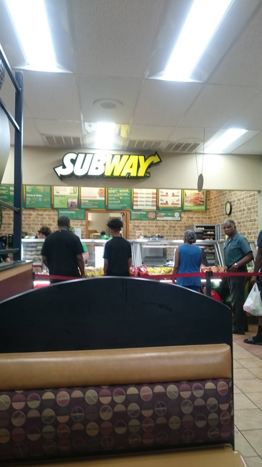 Subway | restaurant | 23845 Rogers Clark Blvd, Ruther Glen, VA 22546, USA | 8044489822 OR +1 804-448-9822