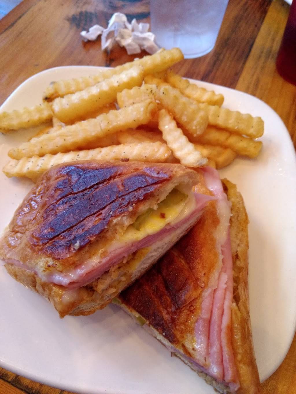 The Black Cow | restaurant | 115 12th St, Columbus, GA 31901, USA | 7063212020 OR +1 706-321-2020