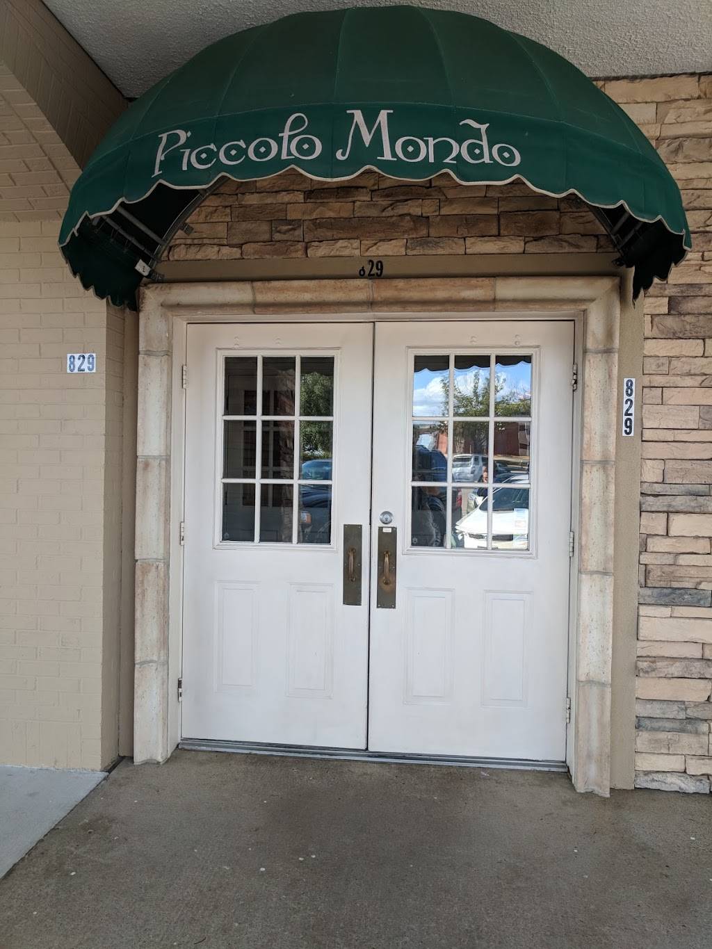 Piccolo Mondo Italian Restaurant | restaurant | 829 E Lamar Blvd, Arlington, TX 76011, USA | 8172659174 OR +1 817-265-9174