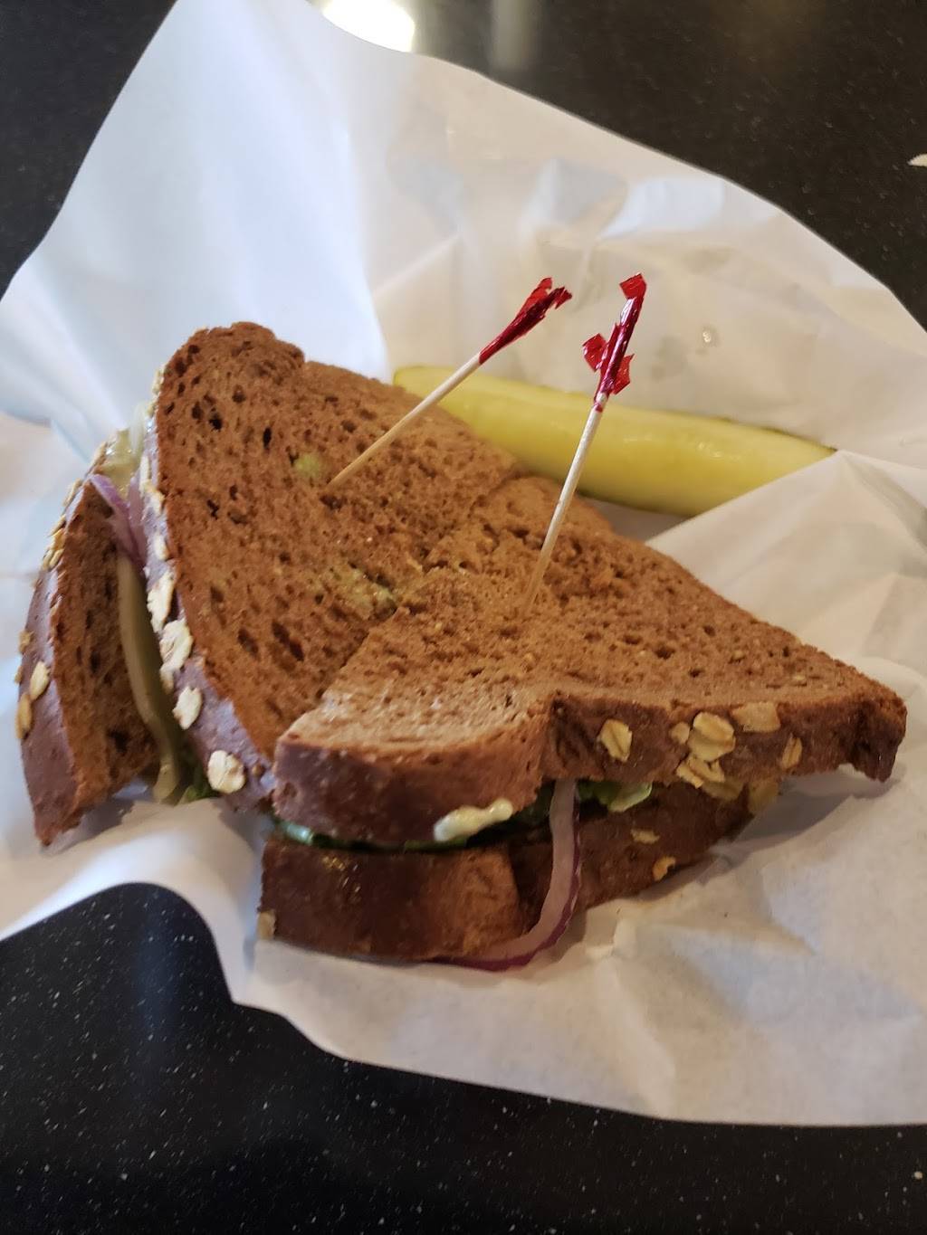 The Nugget Grill & Pub | restaurant | 6049 E 7th St, Long Beach, CA 90840, USA | 5629854133 OR +1 562-985-4133