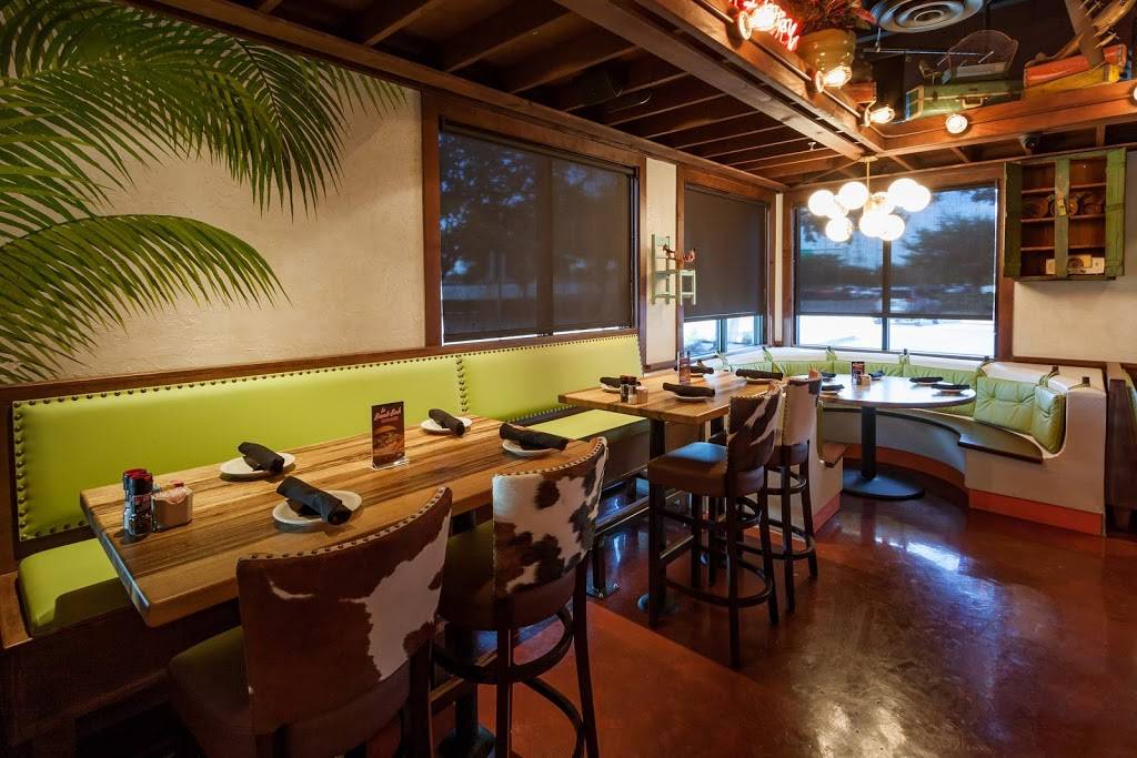 Gringo’s Mexican Kitchen | restaurant | 19940 Southwest Fwy Ste 33, Sugar Land, TX 77479, USA | 8324493920 OR +1 832-449-3920