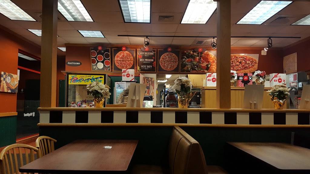 Pizza Hut | restaurant | 4211 Shelbyville Rd, Louisville, KY 40207, USA | 5028954318 OR +1 502-895-4318