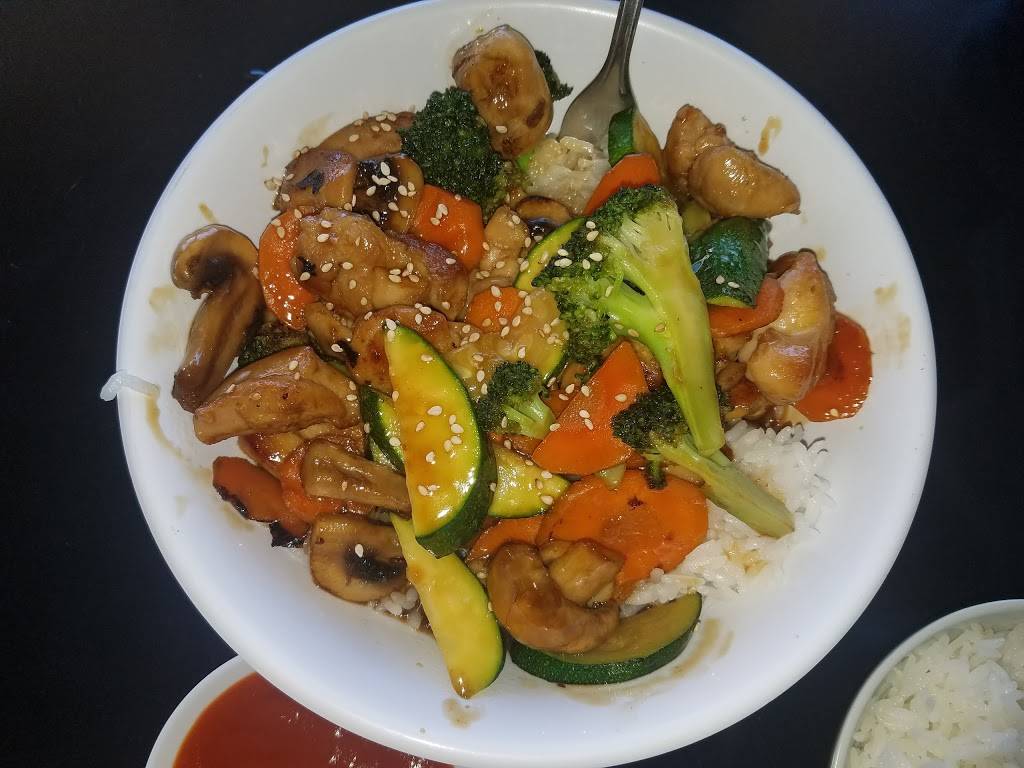 Konnichiwa Sushi & Bar | restaurant | 8350 La Mesa Blvd, La Mesa, CA 91942, USA | 6194666446 OR +1 619-466-6446