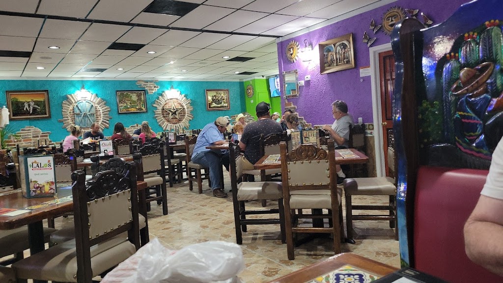 Lalos Mexican Restaurant | restaurant | 19380 TX-105, Montgomery, TX 77356, USA | 9364491337 OR +1 936-449-1337
