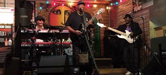 Kingston Mines | night club | 2548 N Halsted St, Chicago, IL 60614, USA | 7734774646 OR +1 773-477-4646