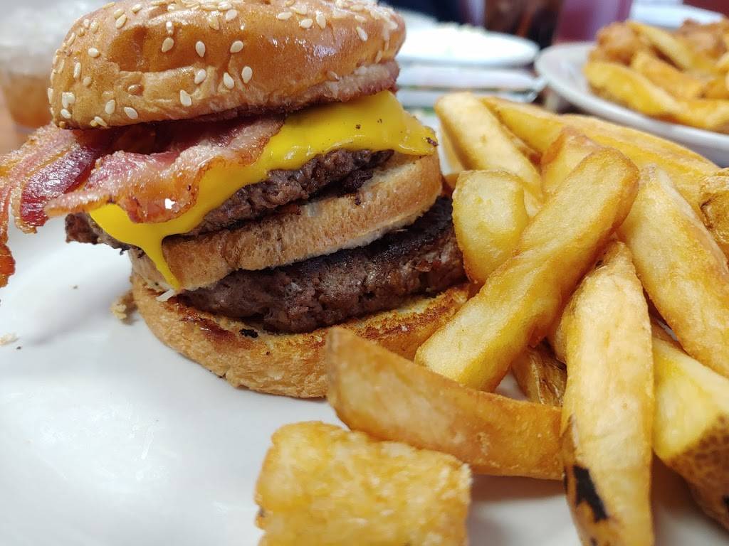 Steer-In | restaurant | 5130 E 10th St, Indianapolis, IN 46219, USA | 3173560996 OR +1 317-356-0996