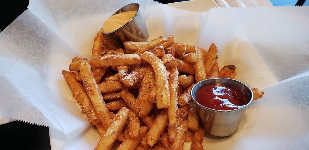 Bonchon Arlington | restaurant | 2201 N Pershing Dr E, Arlington, VA 22201, USA | 7035281011 OR +1 703-528-1011