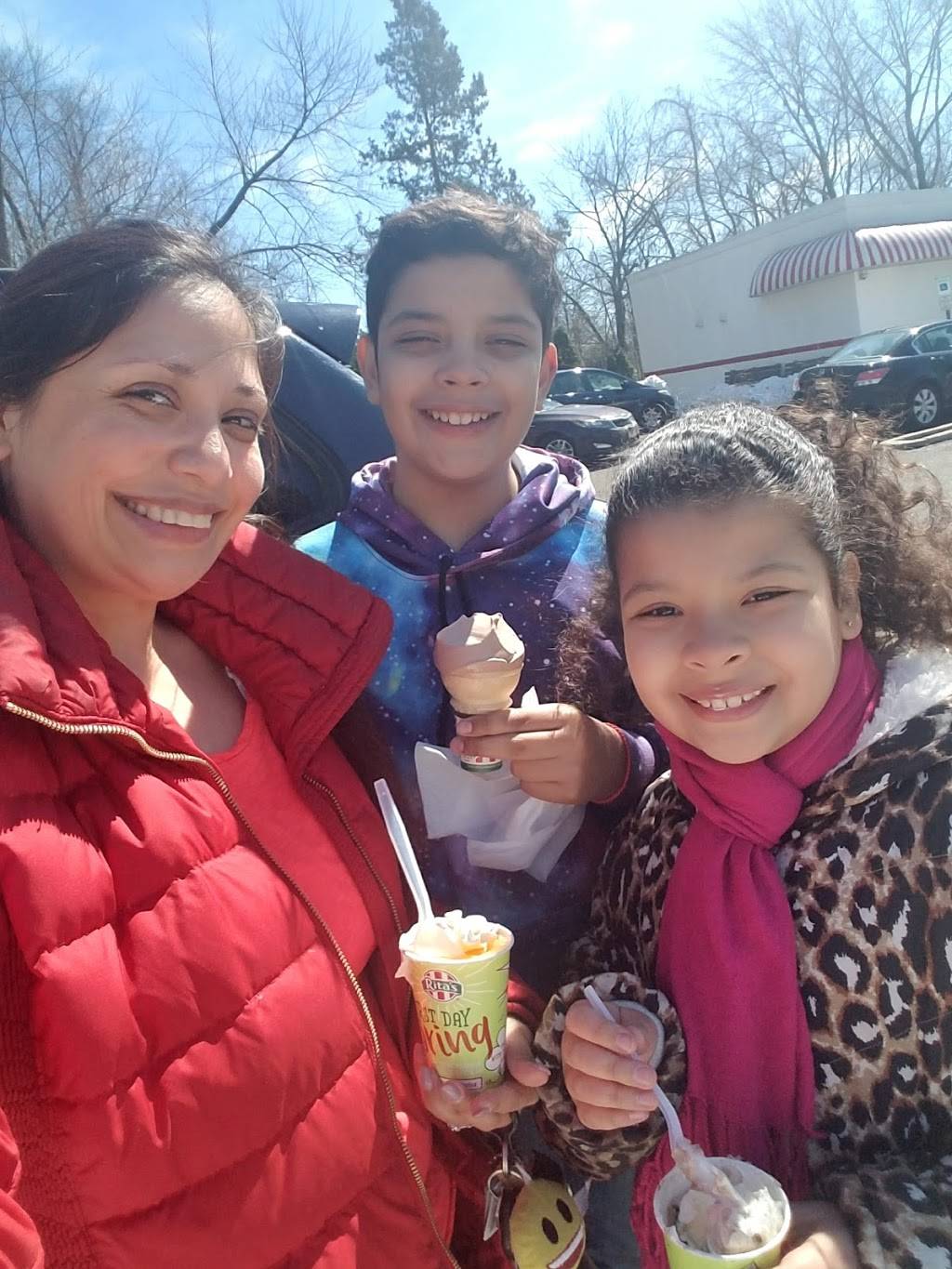 Ritas Italian Ice & Frozen Custard | restaurant | 3310 Washington Rd, Parlin, NJ 08859, USA | 7327217482 OR +1 732-721-7482