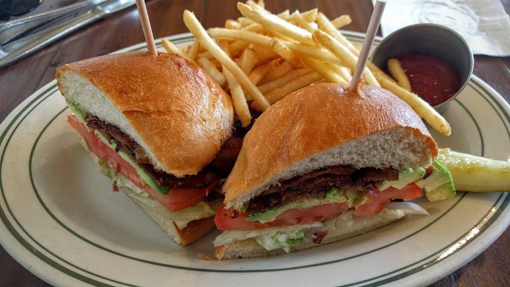 Summer House | restaurant | 2744 East Coast Hwy, Corona Del Mar, CA 92625, USA | 9496127700 OR +1 949-612-7700