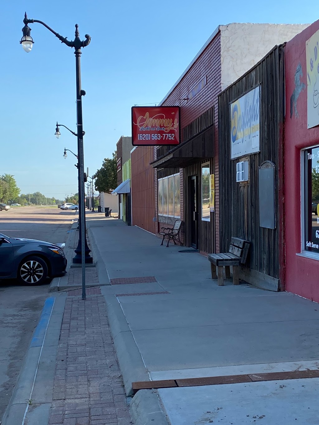 Jimmys Burritos & Snacks | restaurant | 412 Grand Ave, Plains, KS 67869, USA | 6205637752 OR +1 620-563-7752