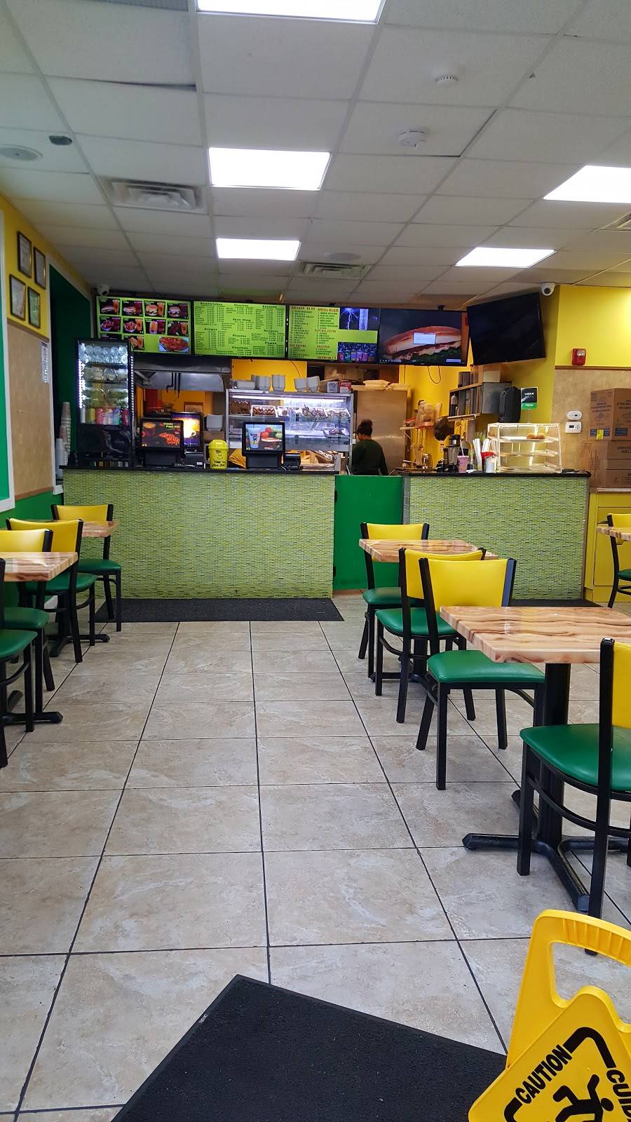 Banana King | restaurant | 895 Main Ave, Passaic, NJ 07055, USA | 8622387324 OR +1 862-238-7324