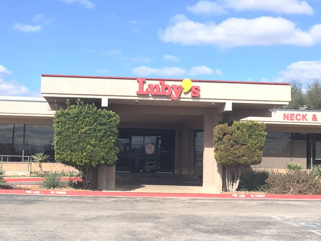 Lubys | restaurant | 5307 Walzem Rd, San Antonio, TX 78218, USA | 2106567813 OR +1 210-656-7813