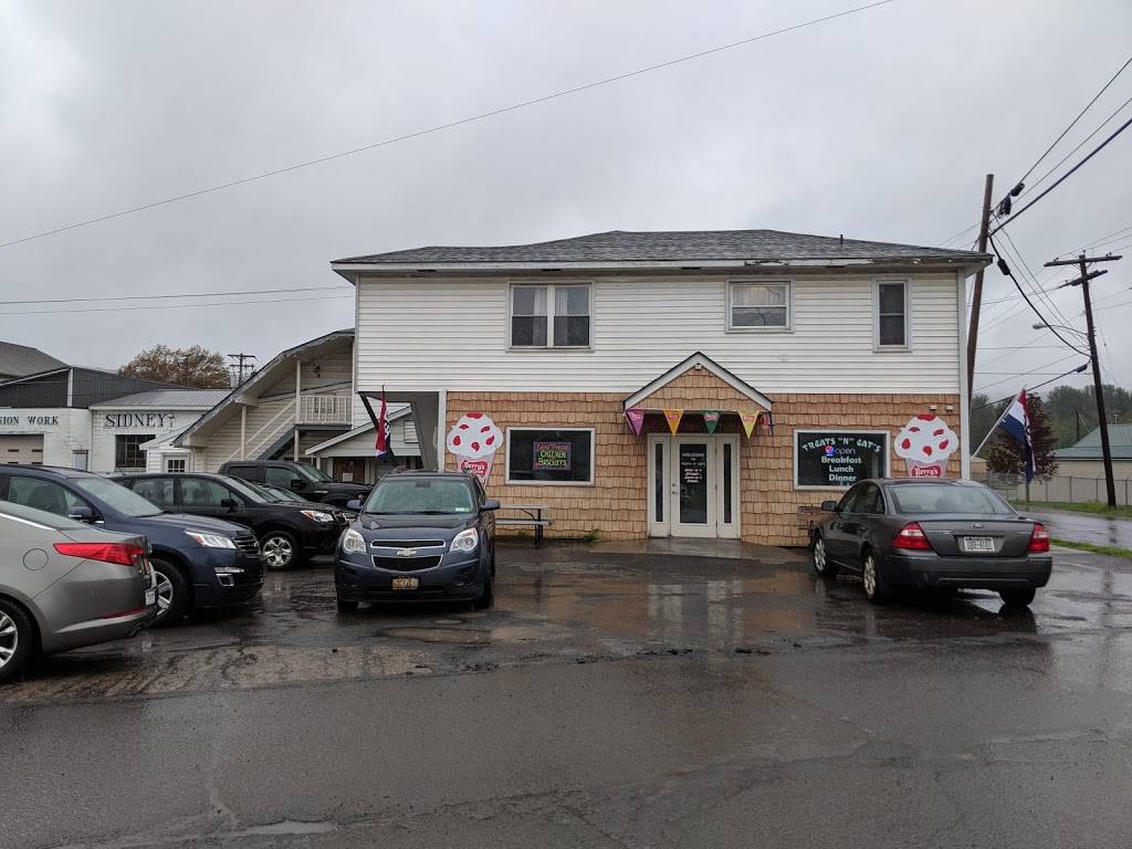 Treats N Eats | restaurant | 21 Union St, Sidney, NY 13838, USA | 6075631022 OR +1 607-563-1022