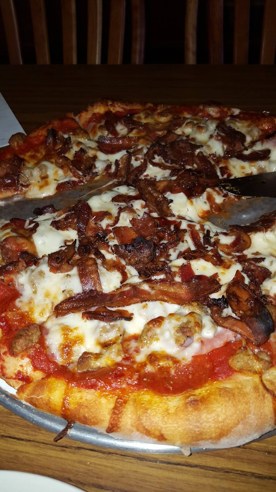 Saint Giuseppes Pizza | restaurant | 363 Avenue of the Cities, East Moline, IL 61244, USA | 3097558810 OR +1 309-755-8810