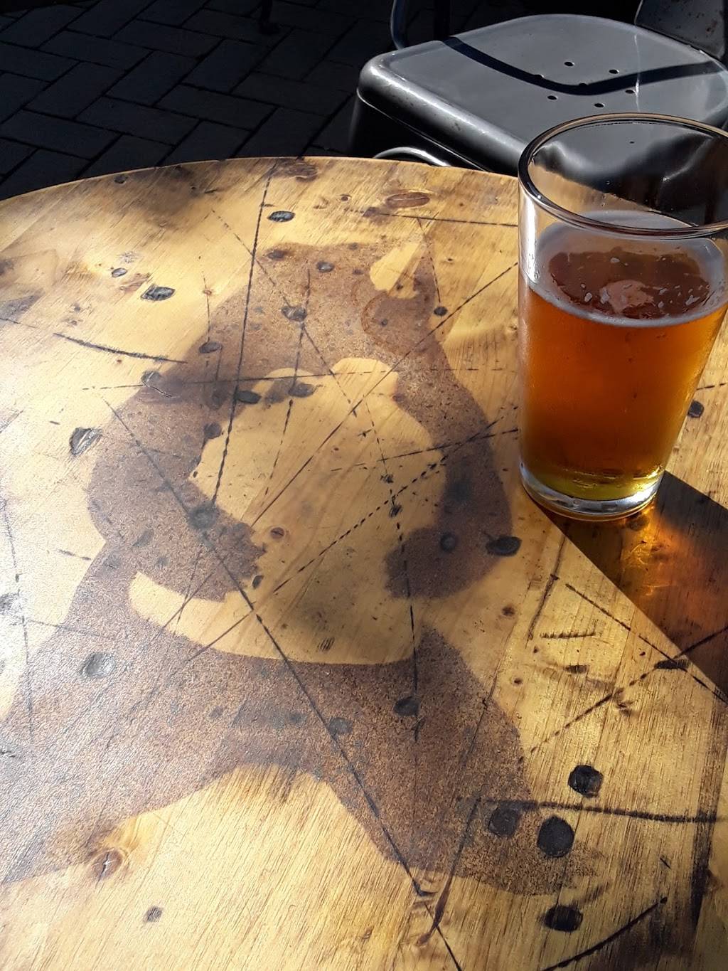 Draft & Vessel | restaurant | 4417 N Oakland Ave, Shorewood, WI 53211, USA | 4145335599 OR +1 414-533-5599