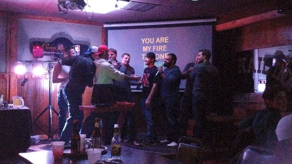 The Rusty Nail | restaurant | 14210 Pierce Plaza, Omaha, NE 68144, USA | 4029339753 OR +1 402-933-9753