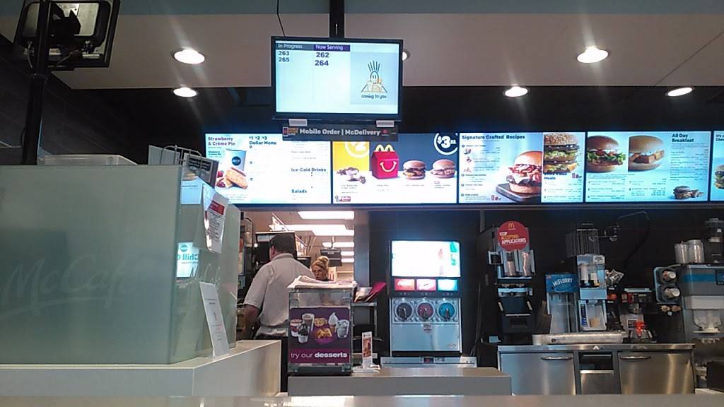 McDonalds | cafe | 3250 E Chestnut Expy, Springfield, MO 65804, USA | 4178328921 OR +1 417-832-8921
