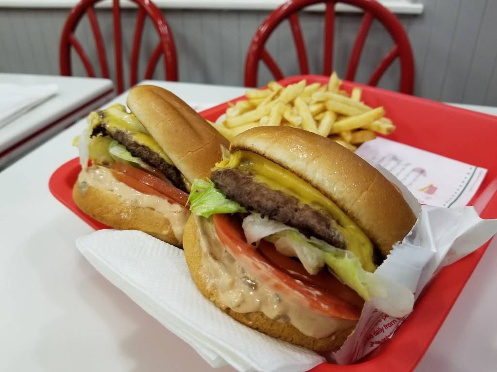 In-N-Out Burger | restaurant | 2910 Damon Ave, San Diego, CA 92109, USA | 8007861000 OR +1 800-786-1000