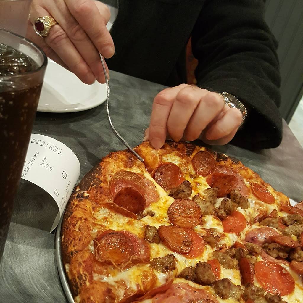 Round Table Clubhouse | meal delivery | 16550 SE McLoughlin Blvd, Milwaukie, OR 97267, USA | 5036536444 OR +1 503-653-6444