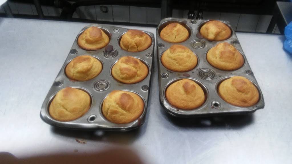 Randolphs Smoke House BBQ | restaurant | 8472 S Central Ave, Los Angeles, CA 90001, USA | 3235879698 OR +1 323-587-9698