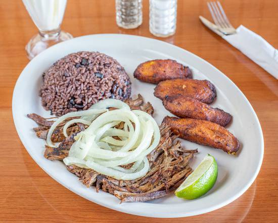 Paraiso Tropical | restaurant | 18400 NW 75th Pl, Hialeah, FL 33015, USA | 3053626762 OR +1 305-362-6762