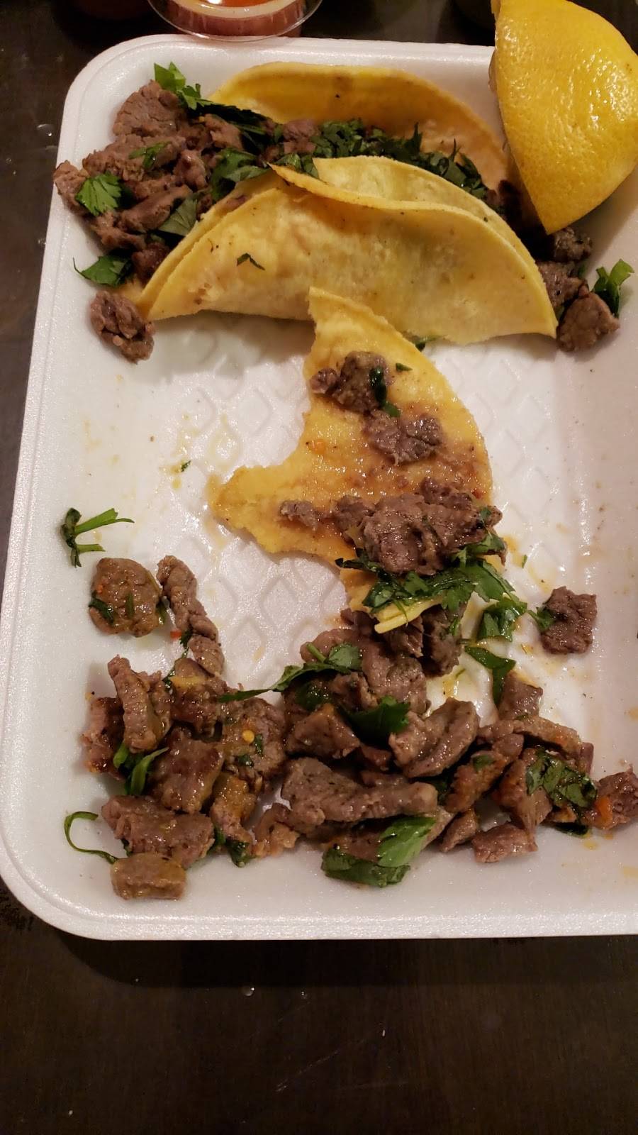 Arsenios | restaurant | 3760 W Shields Ave, Fresno, CA 93722, USA | 5592772702 OR +1 559-277-2702