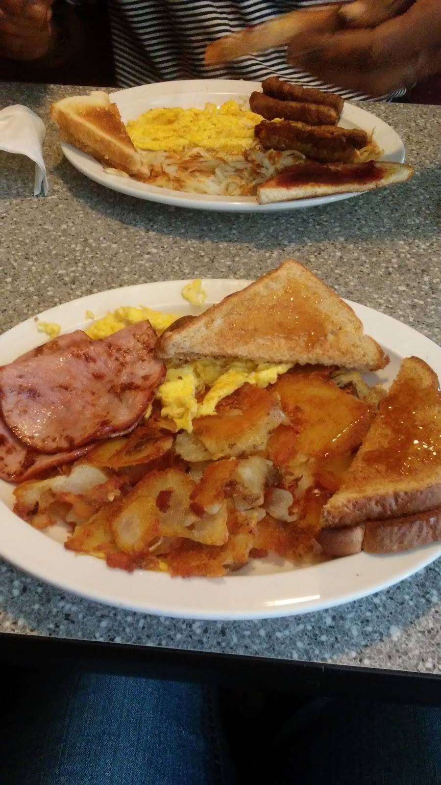 Bobs Pizza & Drive Thru | restaurant | 1539 OH-44, Randolph, OH 44265, USA | 3303251873 OR +1 330-325-1873