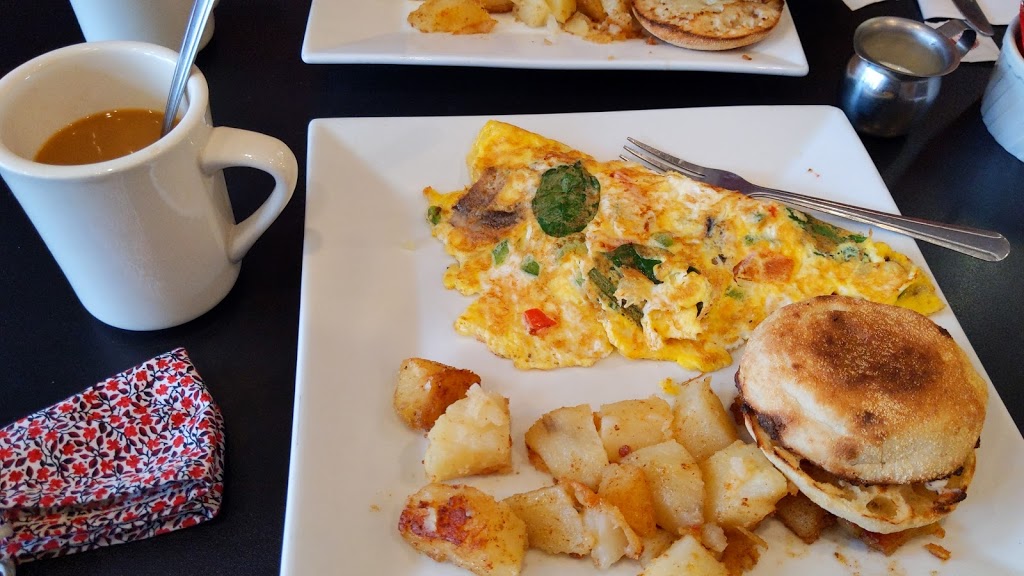 Mass Ave Diner - Breakfast Lunch Dinner | restaurant | 906 Massachusetts Ave, Cambridge, MA 02139, USA | 6178645301 OR +1 617-864-5301