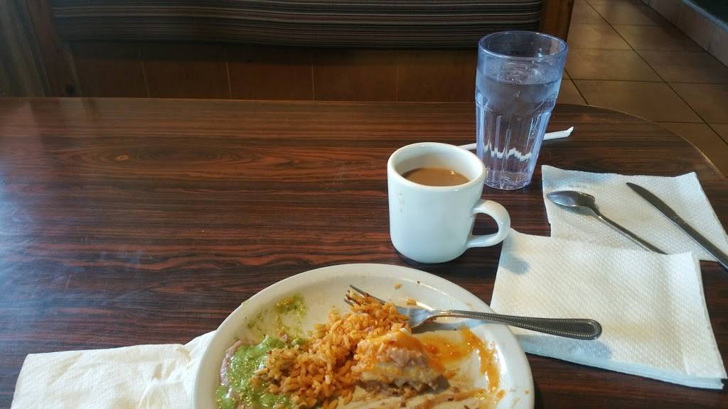 La Mina Mexican Restaurant | restaurant | 354 Oak St, Bakersfield, CA 93304, USA | 6613221087 OR +1 661-322-1087