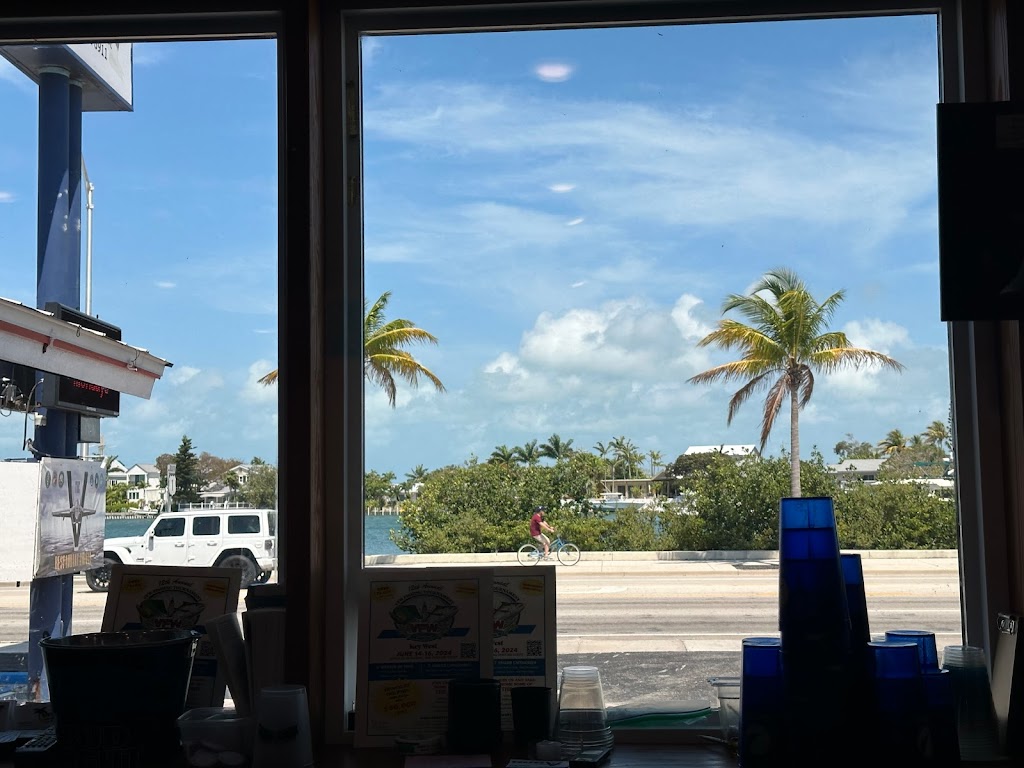 The V | restaurant | 2200 N Roosevelt Blvd, Key West, FL 33040, USA | 3052949968 OR +1 305-294-9968