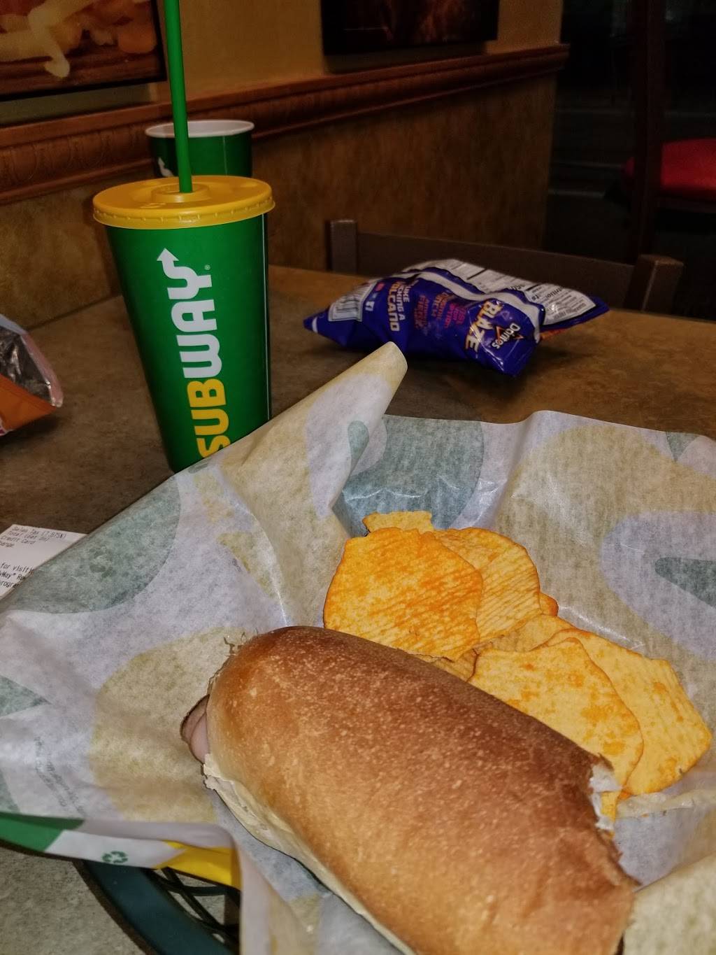 Subway | restaurant | 55 5th St E, St Paul, MN 55101, USA | 6512981099 OR +1 651-298-1099