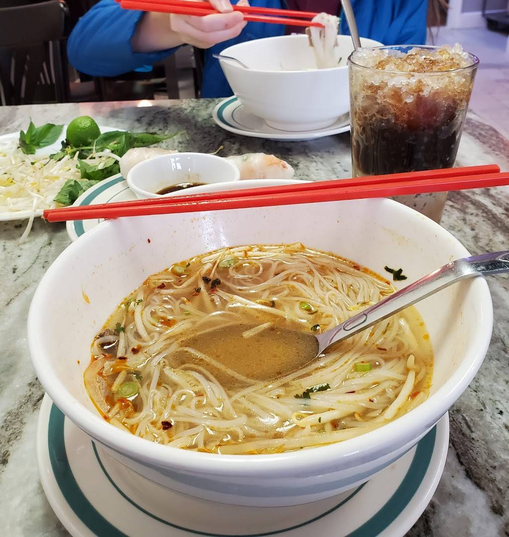 Pho Ever | restaurant | 355 New Park Ave, Hartford, CT 06106, USA | 8603104399 OR +1 860-310-4399