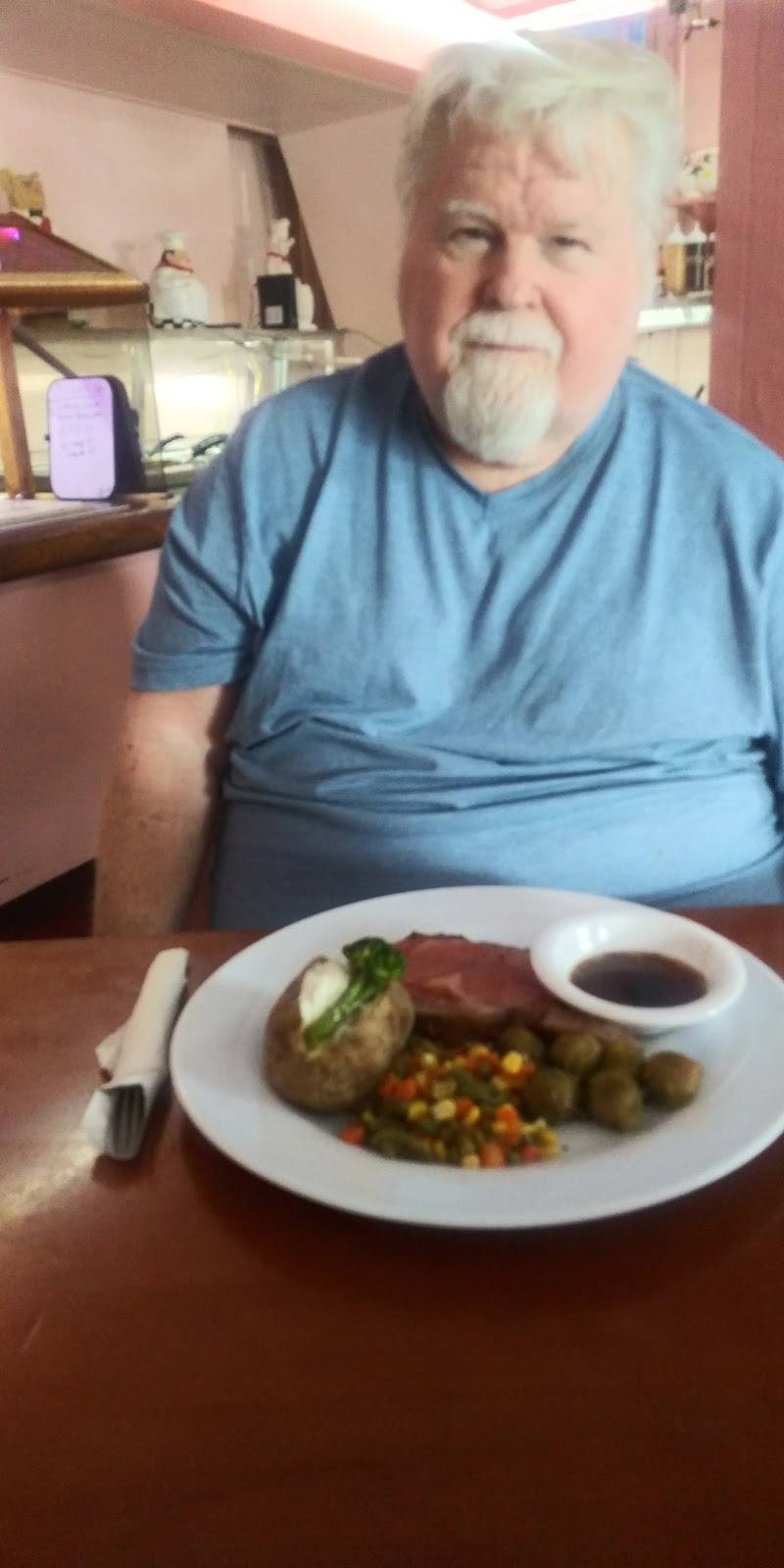 pink pig barbecue | restaurant | 1969 W Co Rd 476, Bushnell, FL 33513, USA | 3527937744 OR +1 352-793-7744