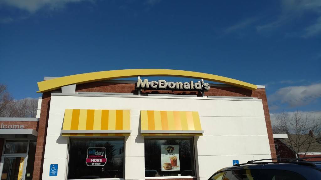 McDonalds | cafe | 8 Main St, Gray, ME 04039, USA | 2076576300 OR +1 207-657-6300