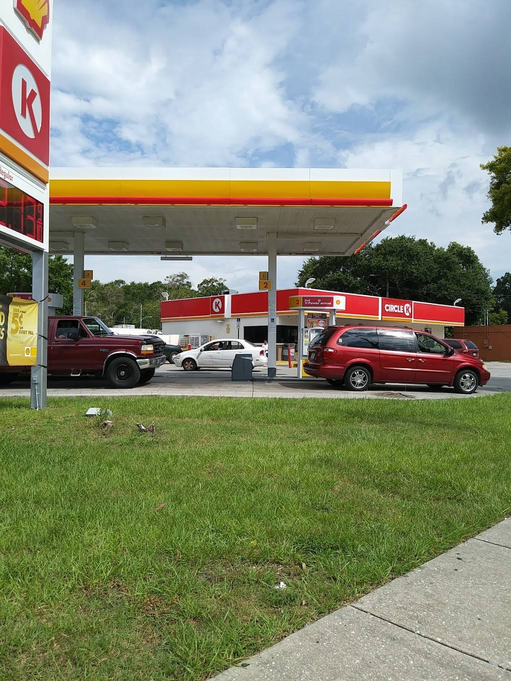 Circle K | meal takeaway | 1598 54th Ave N, St. Petersburg, FL 33703, USA | 7275258252 OR +1 727-525-8252