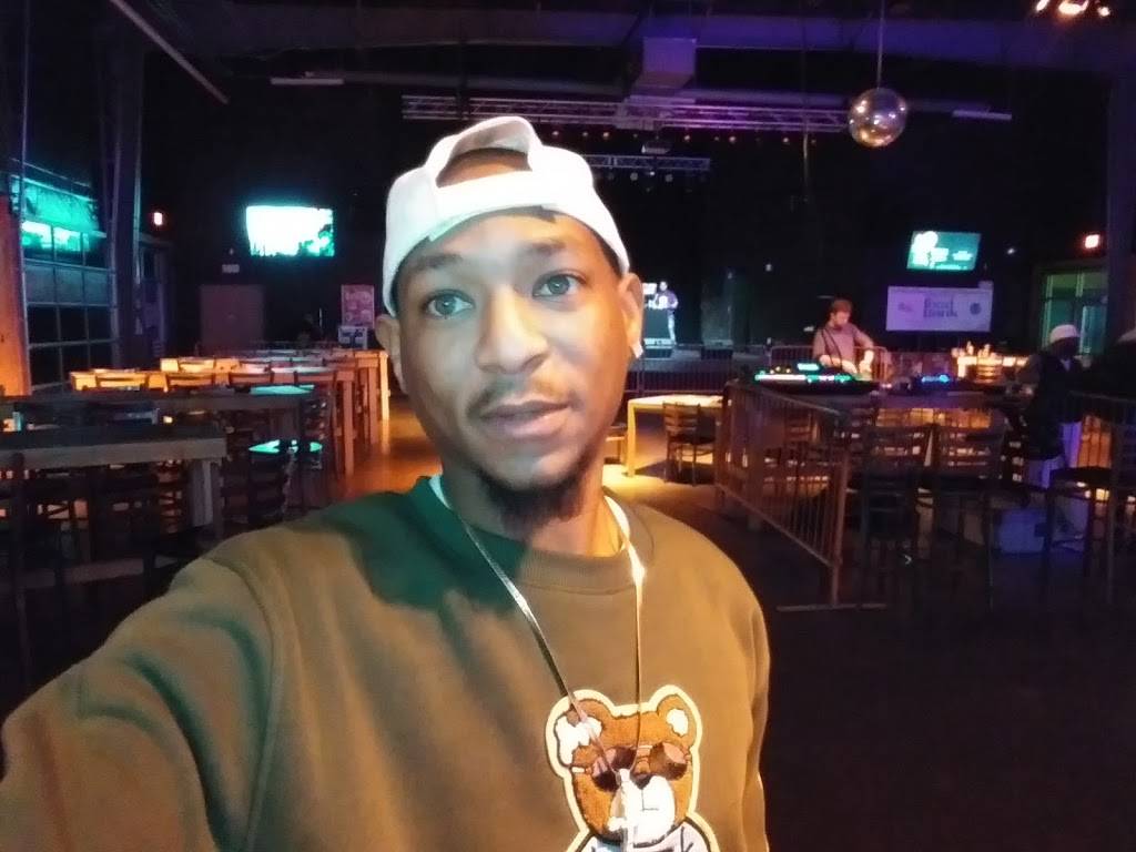 Wave | restaurant | 650 E 2nd St N, Wichita, KS 67202, USA | 3162605141 OR +1 316-260-5141