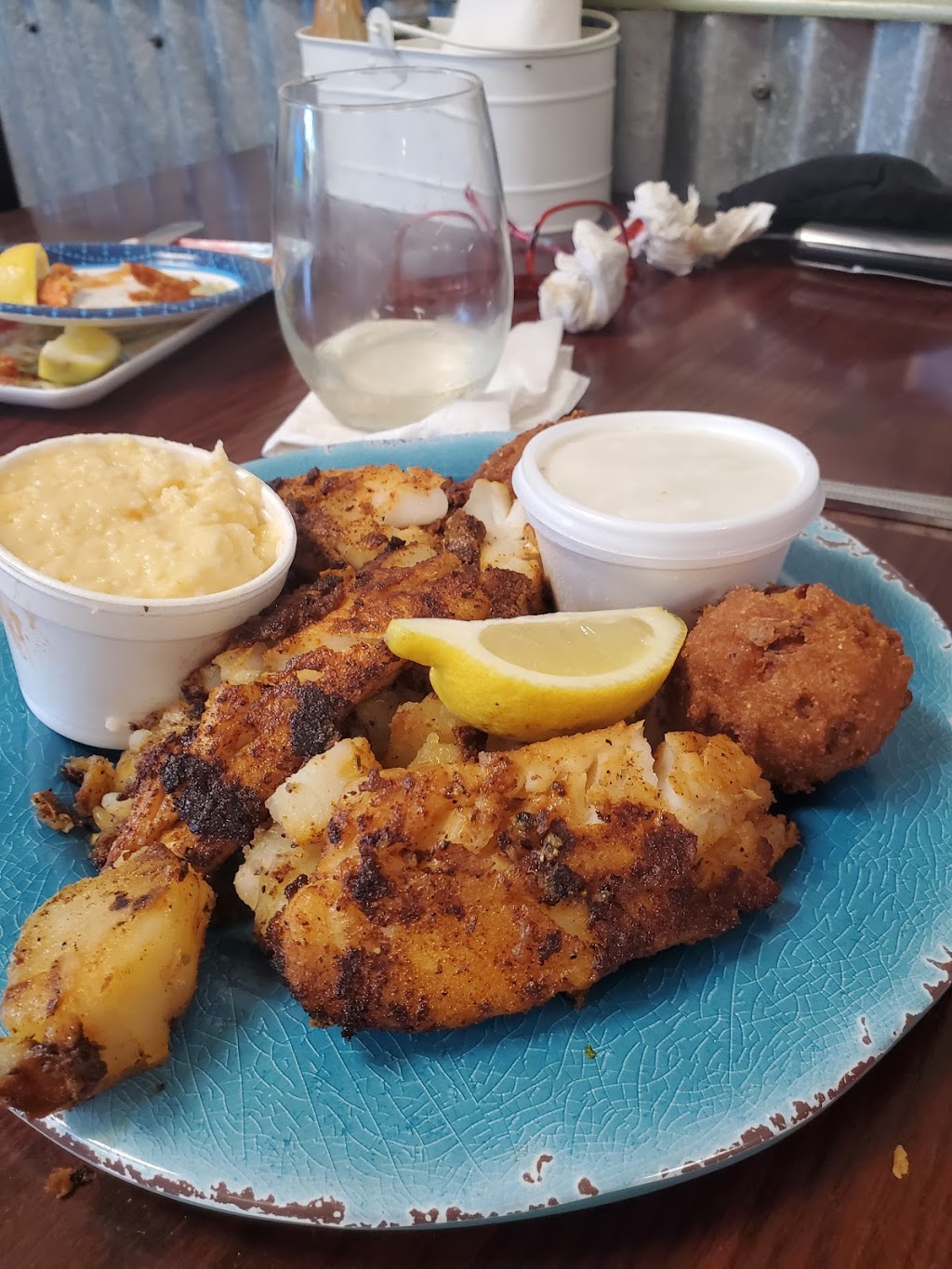 The Fishermans Wife II | restaurant | 3348 Mahan Dr Suite 2, Tallahassee, FL 32308, USA | 8503866000 OR +1 850-386-6000