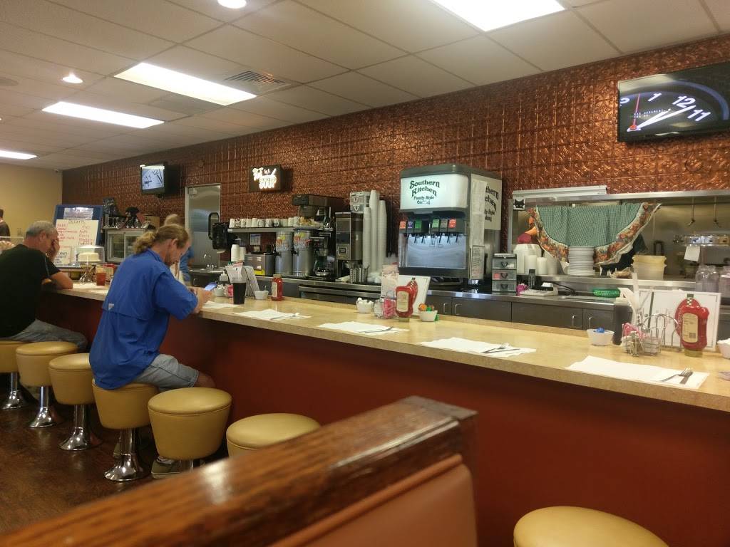 Southern Kitchen | restaurant | 801 Federal Hwy, Lake Park, FL 33403, USA | 5618441735 OR +1 561-844-1735