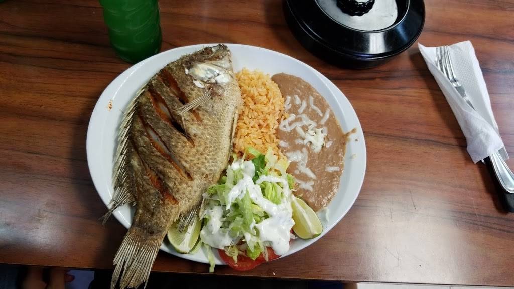 El Costeño Mexican Kitchen Tacos & Seafood | restaurant | 22108 Norwalk Blvd, Hawaiian Gardens, CA 90716, USA | 5623165939 OR +1 562-316-5939
